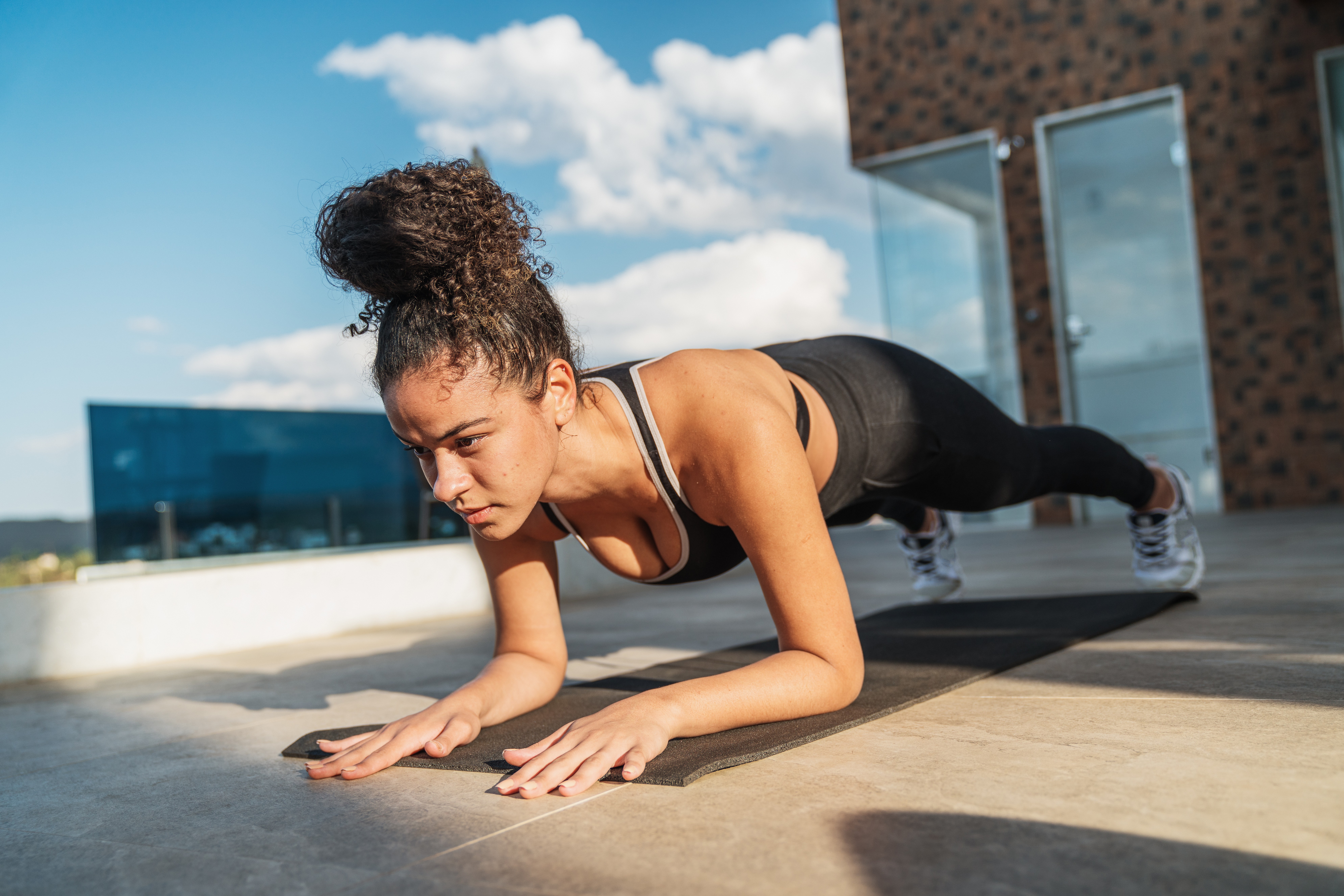 A TENS EMS Machine for Wrist Pain That Shows Up Mid-Plank
